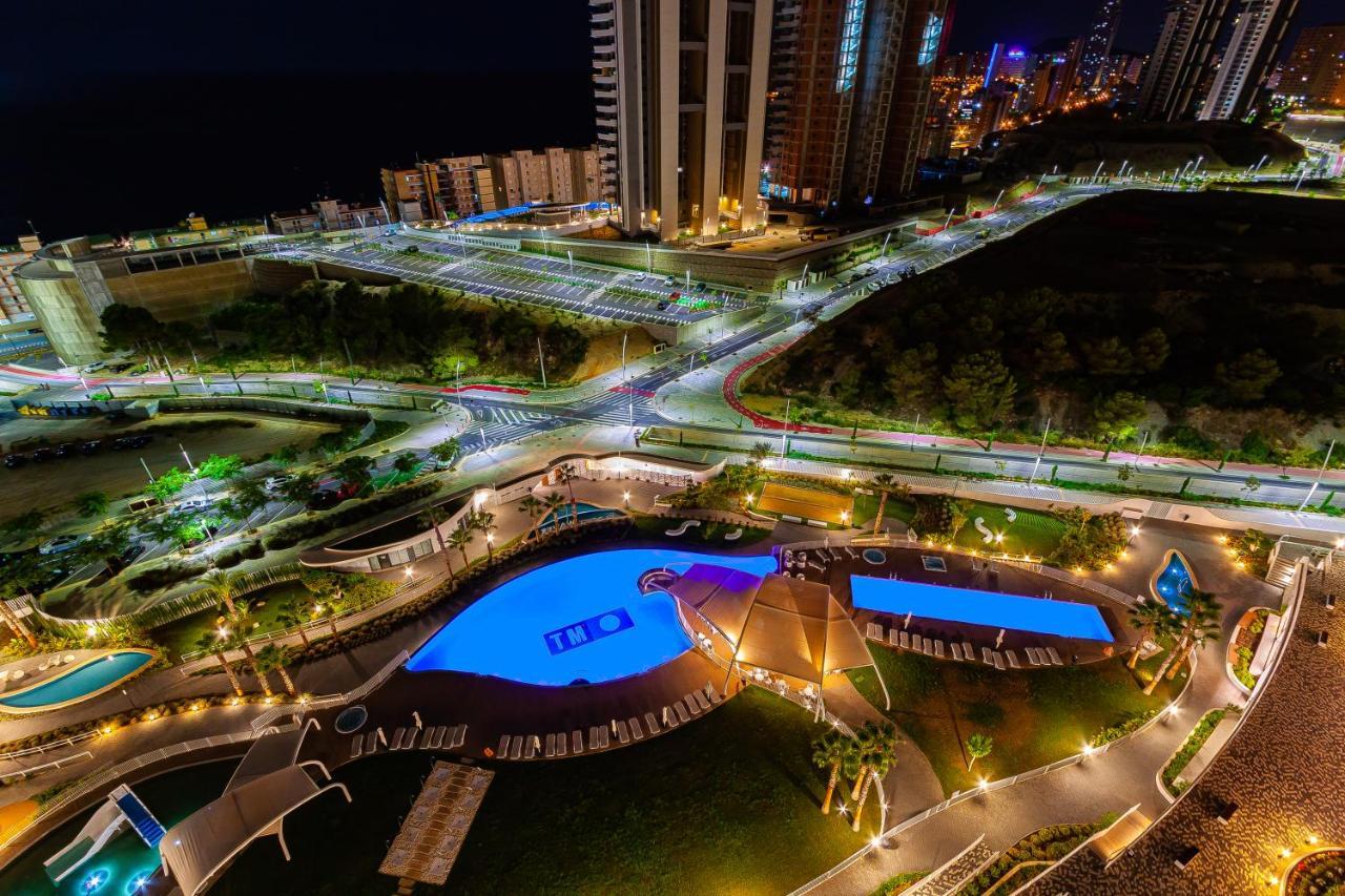 Sunset Waves Superb Apartments Бенідорм Екстер'єр фото